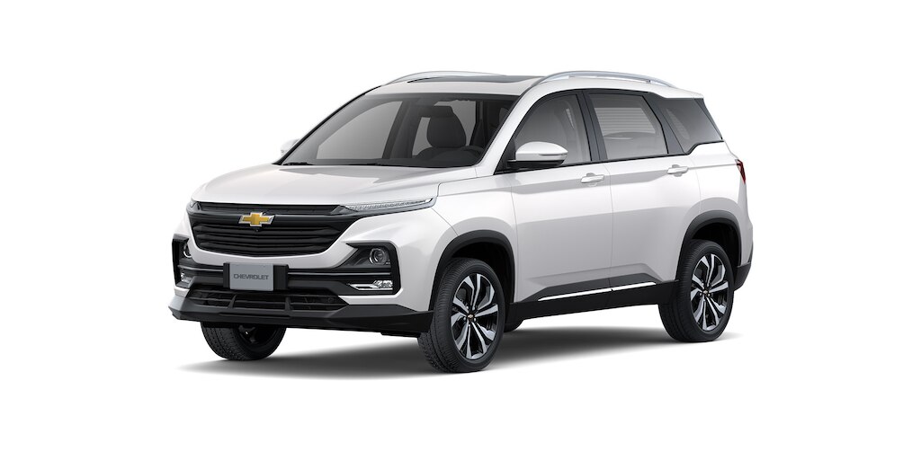 Chevrolet Captiva 2024, mejor camioneta SUV familar en color blanco