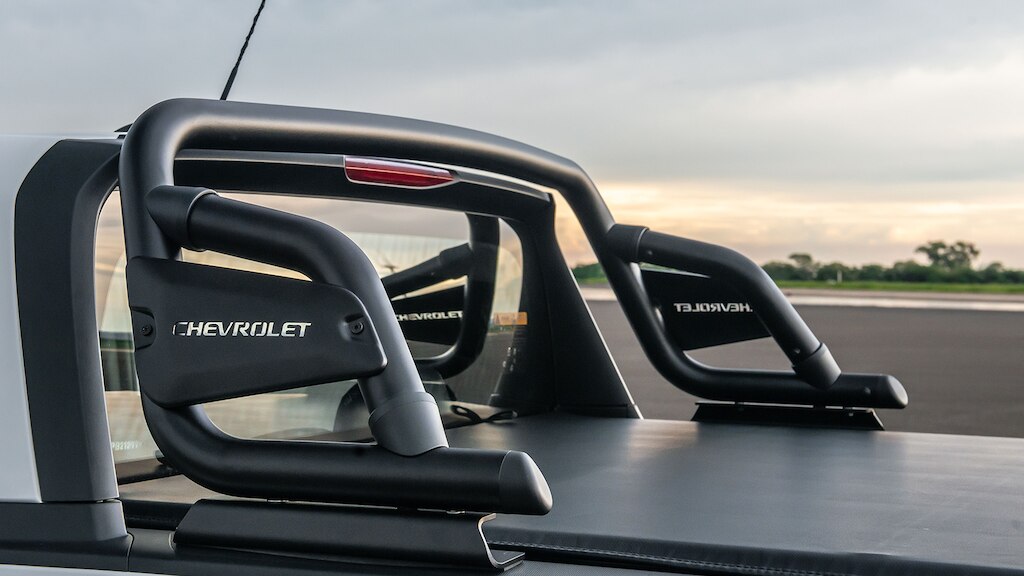 La Sportbar tubular le da un diseño más rudo a tu camioneta Chevrolet Montana 2024, tu pickup compacta